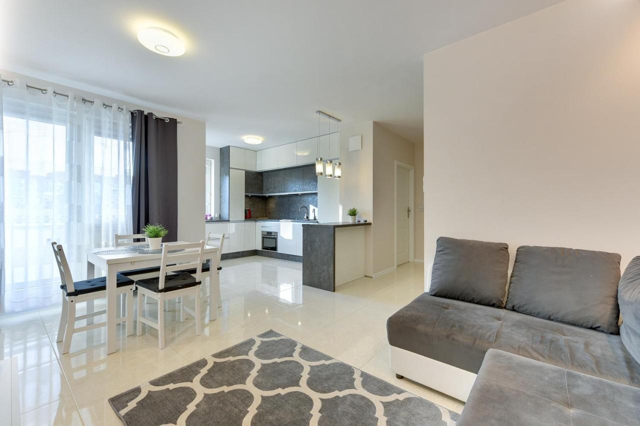 Apartamento Aviator White Gdansk Exterior foto